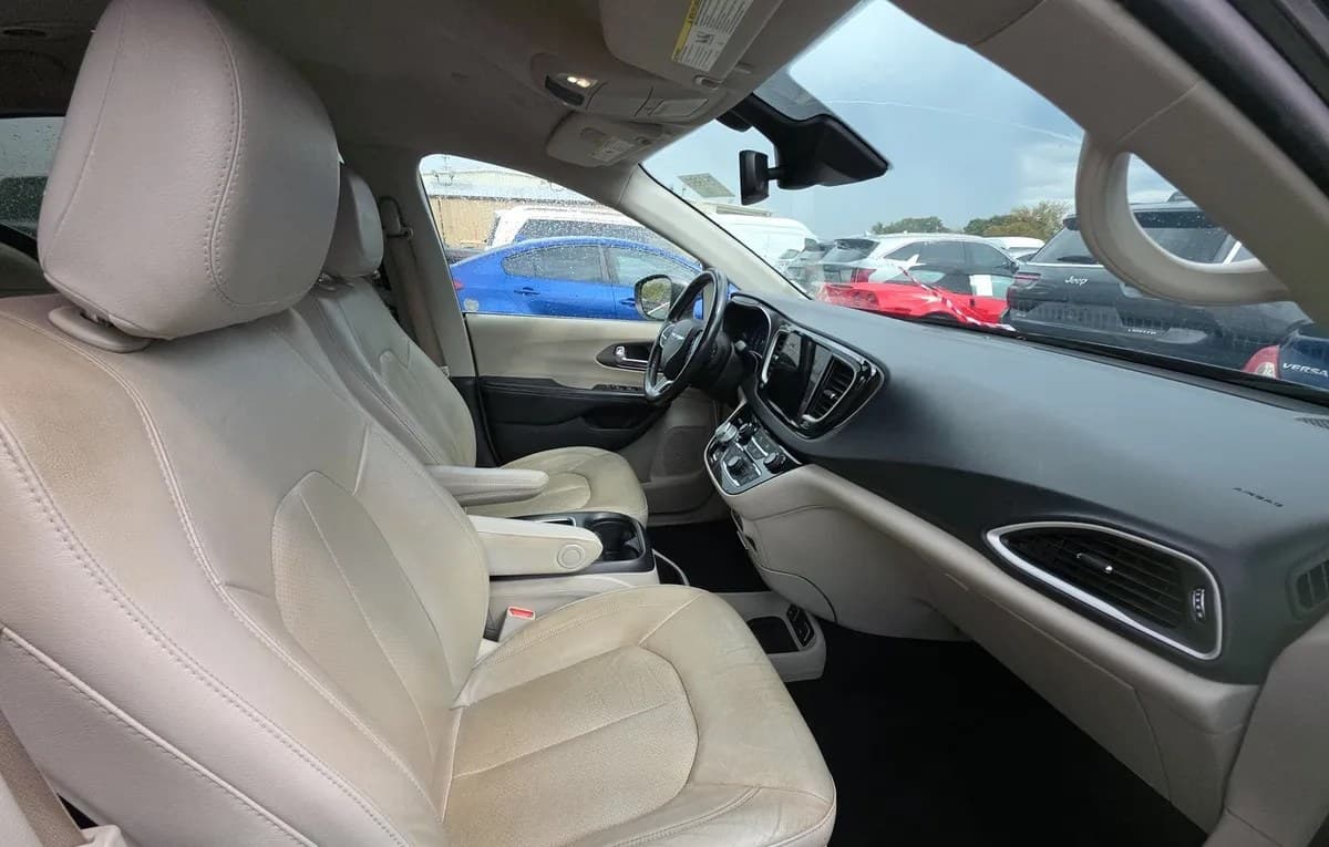 2021 CHRYSLER PACIFICA TOURING L 121.6" WB 5