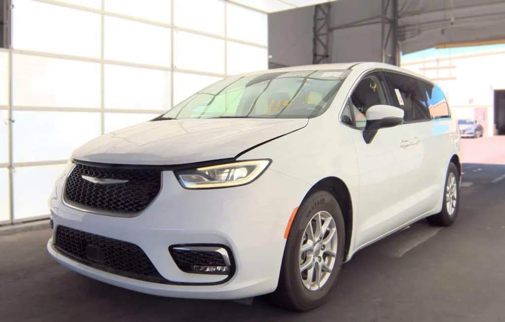 2023 CHRYSLER PACIFICA TOURING L 121.6" WB