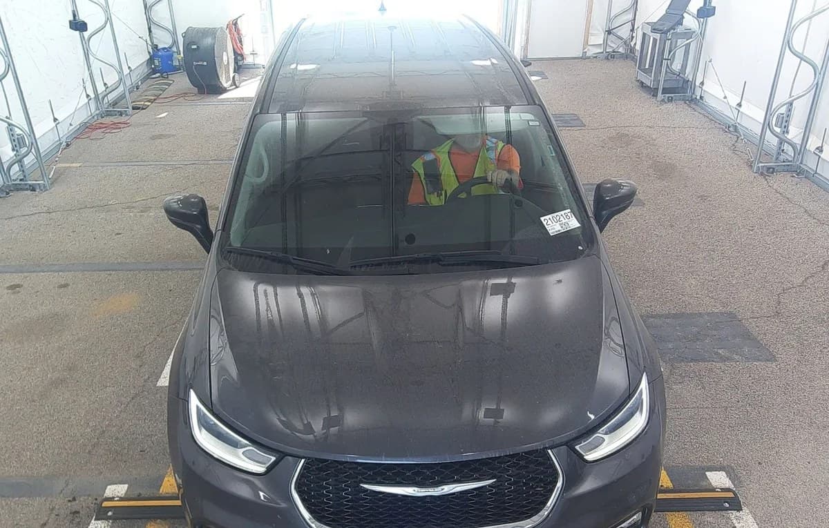 2023 CHRYSLER PACIFICA TOURING L 121.6" WB 3