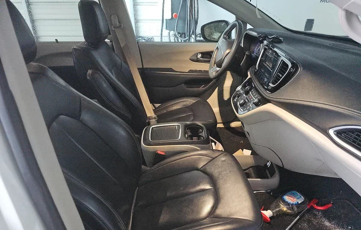2024 CHRYSLER PACIFICA 5