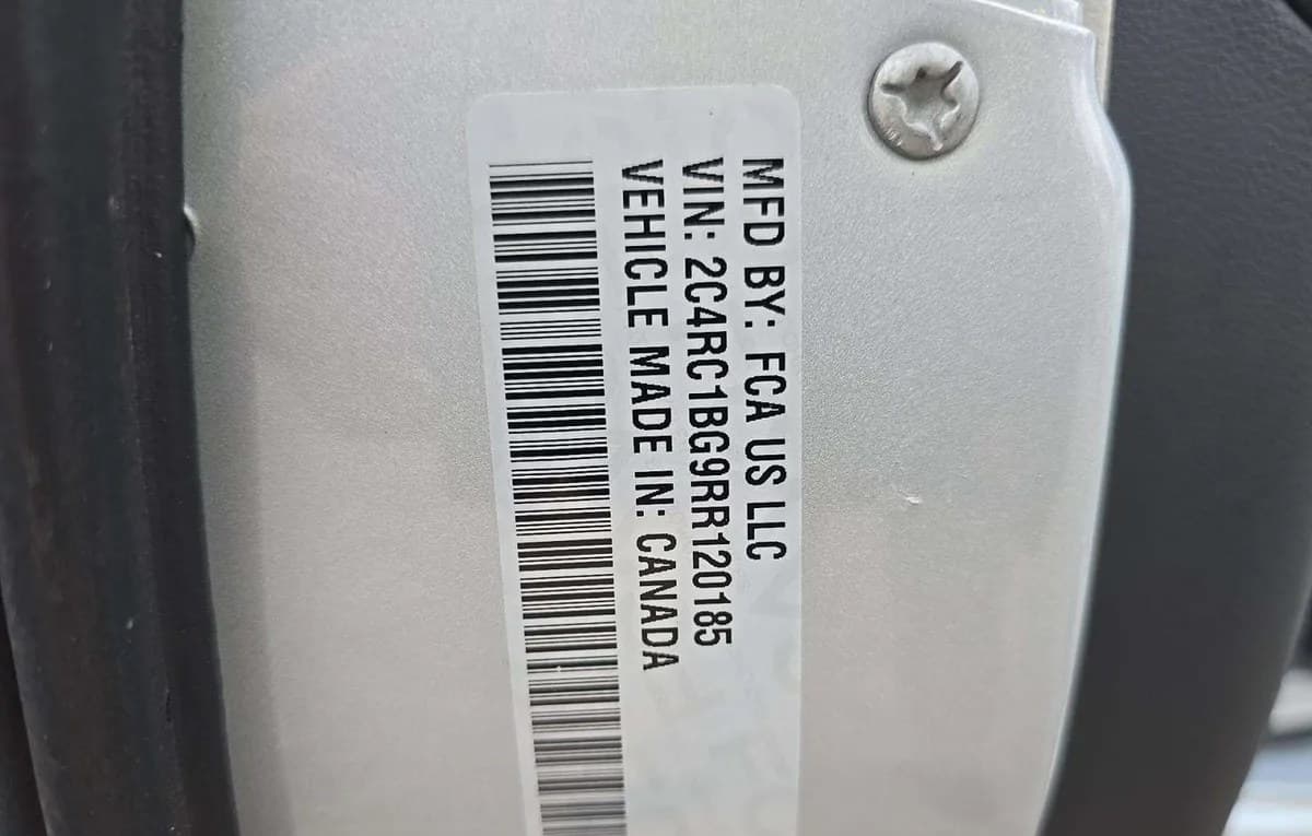 2024 CHRYSLER PACIFICA TOURING L 121.6" WB 3