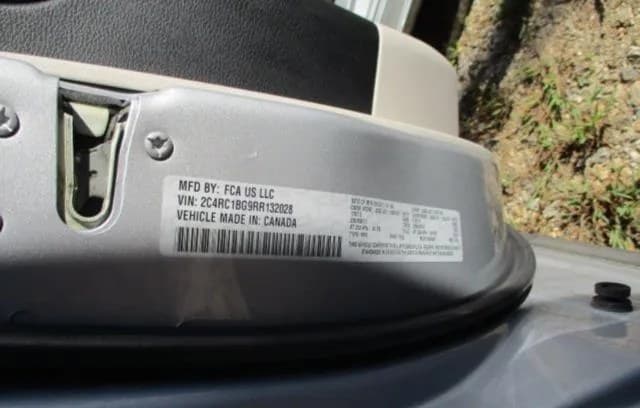 2024 CHRYSLER PACIFICA TOURING L 121.6" WB 6