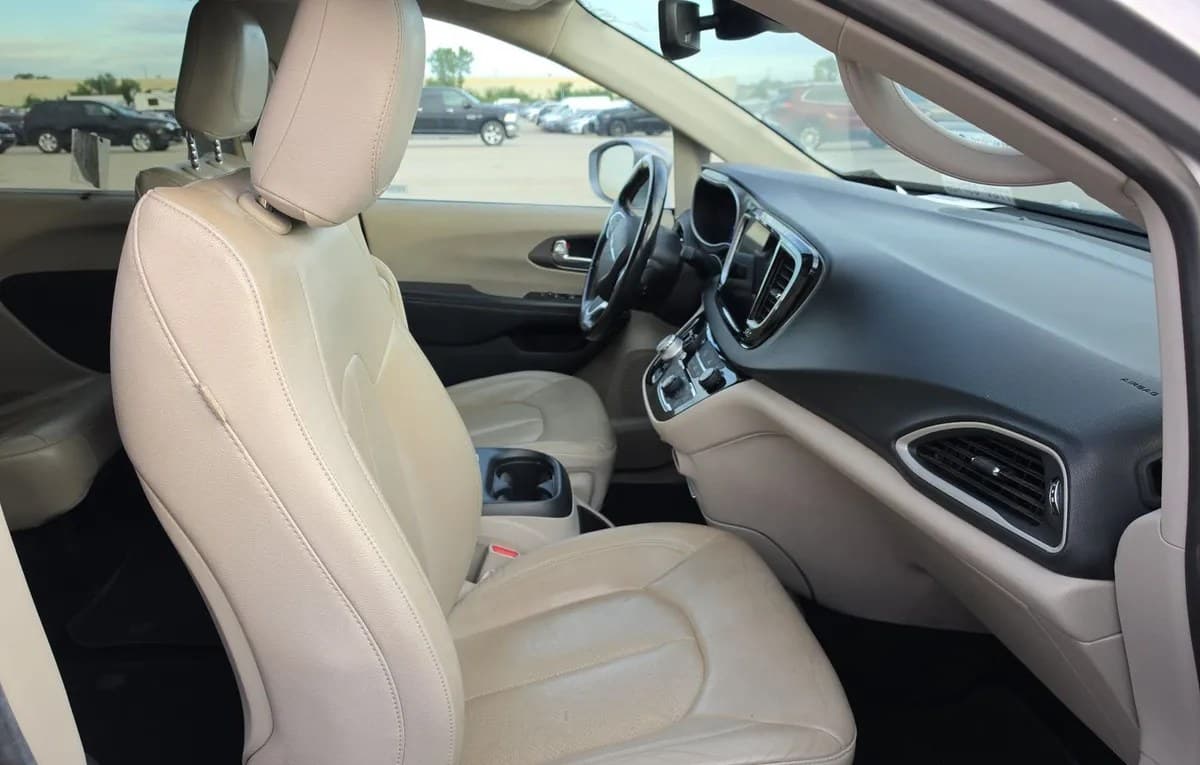 2021 CHRYSLER PACIFICA TOURING L 121.6" WB 5