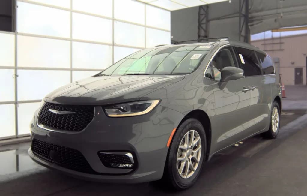 2021 CHRYSLER PACIFICA TOURING L 121.6" WB