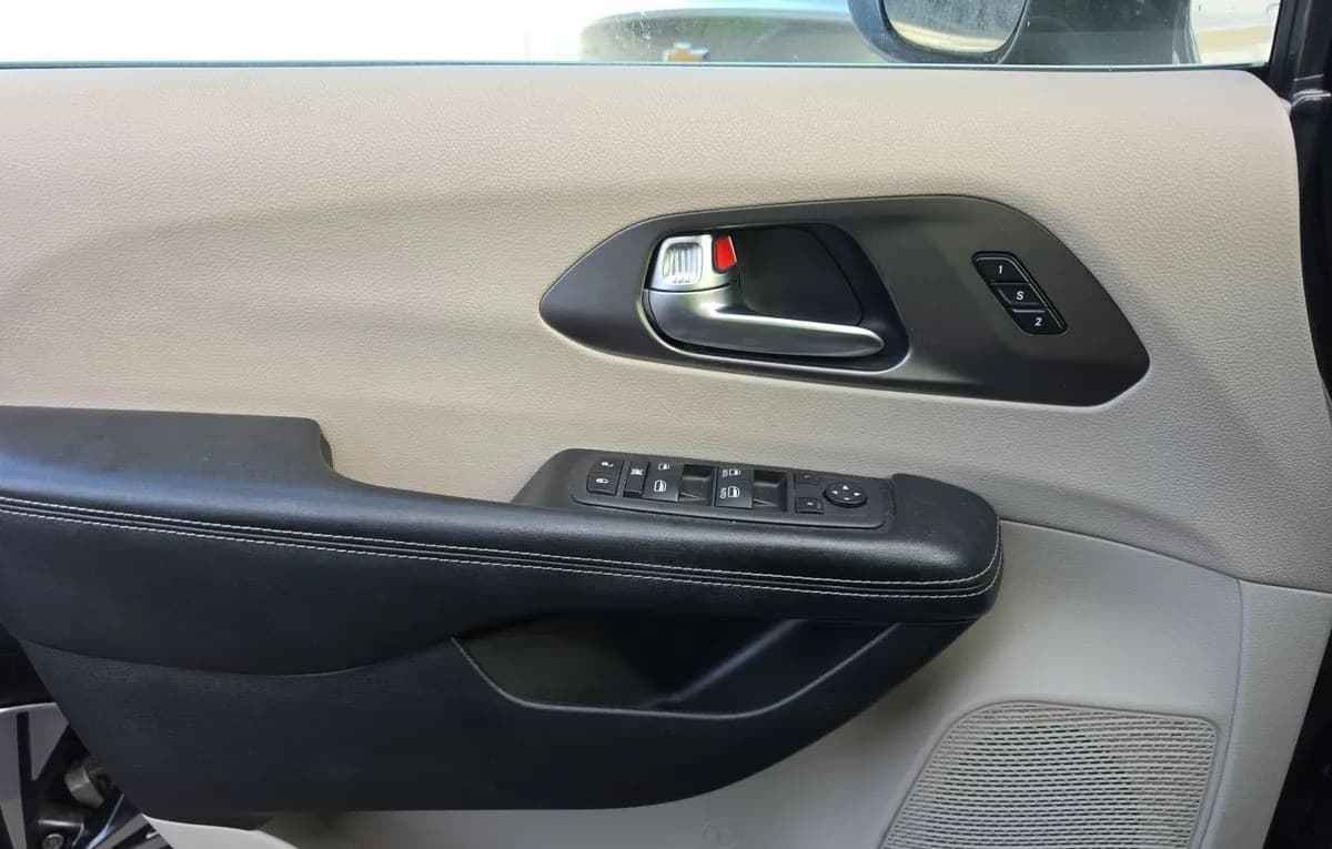 2021 CHRYSLER PACIFICA TOURING L 121.6" WB 6