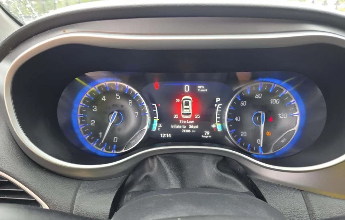 2025 CHRYSLER PACIFICA SELECT 121.6" WB 6