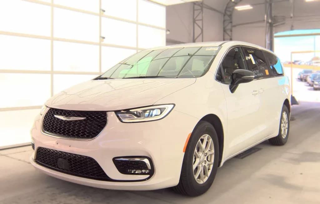 2025 CHRYSLER PACIFICA SELECT 121.6" WB