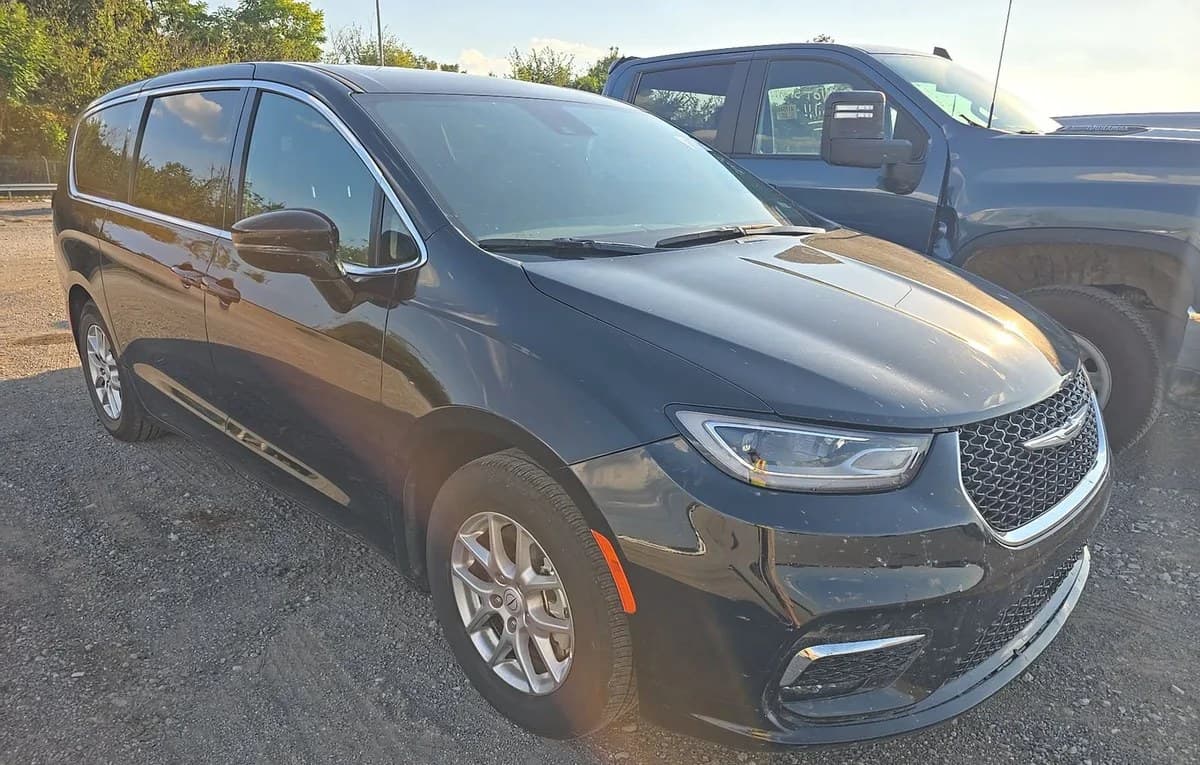 2026 CHRYSLER PACIFICA SELECT 121.6" WB 4