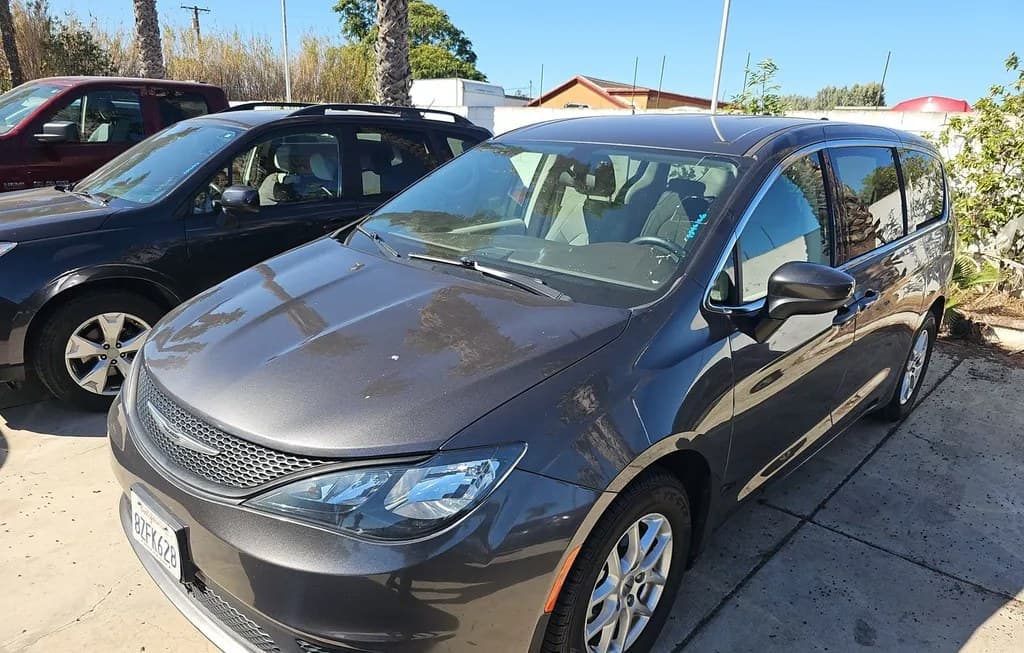 2021 CHRYSLER VOYAGER LX 121.6" WB 1