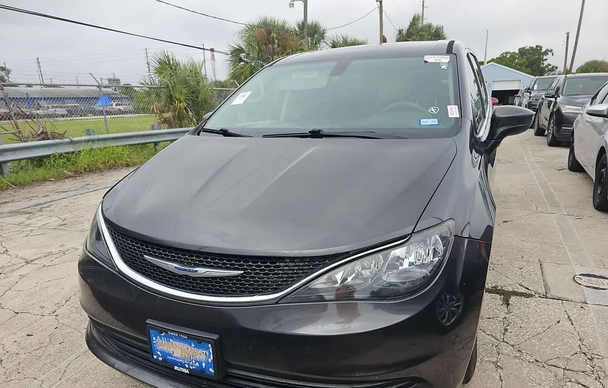 2019 CHRYSLER PACIFICA LX 121.6" WB 3
