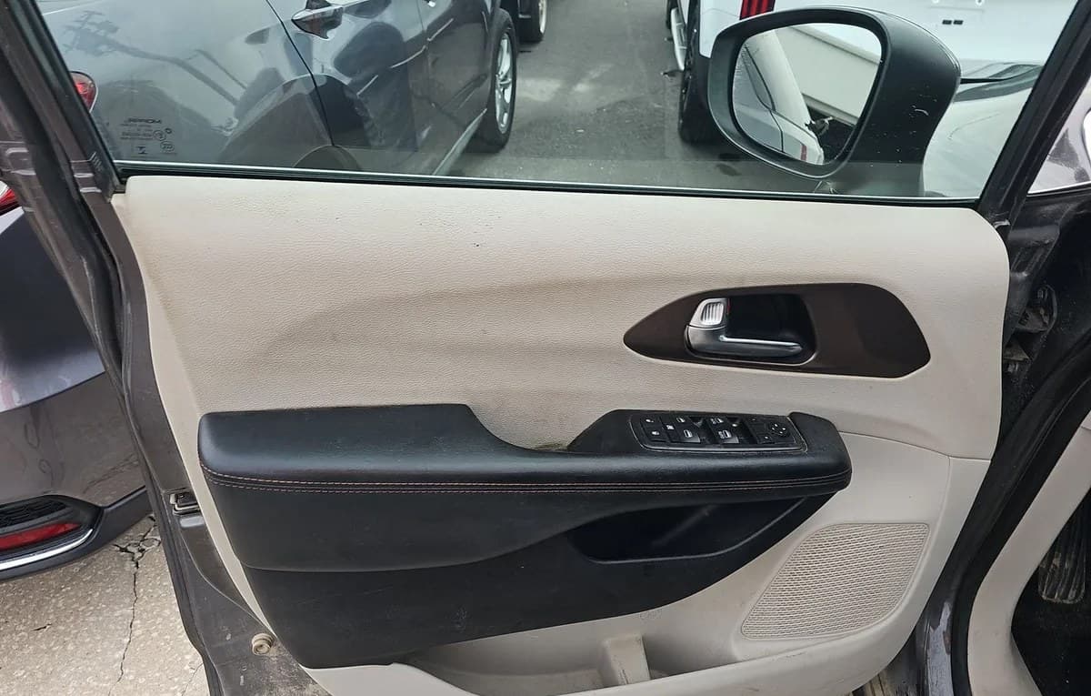 2019 CHRYSLER PACIFICA LX 121.6" WB 6