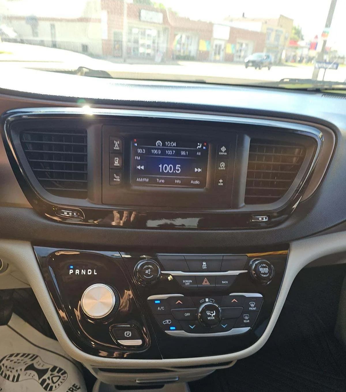 2017 CHRYSLER PACIFICA LX 121.6" WB 7