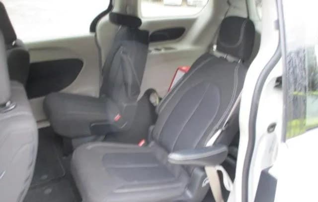 2023 CHRYSLER VOYAGER LX 121.6" WB 7