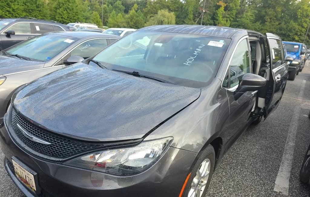 2023 CHRYSLER VOYAGER LX 121.6" WB