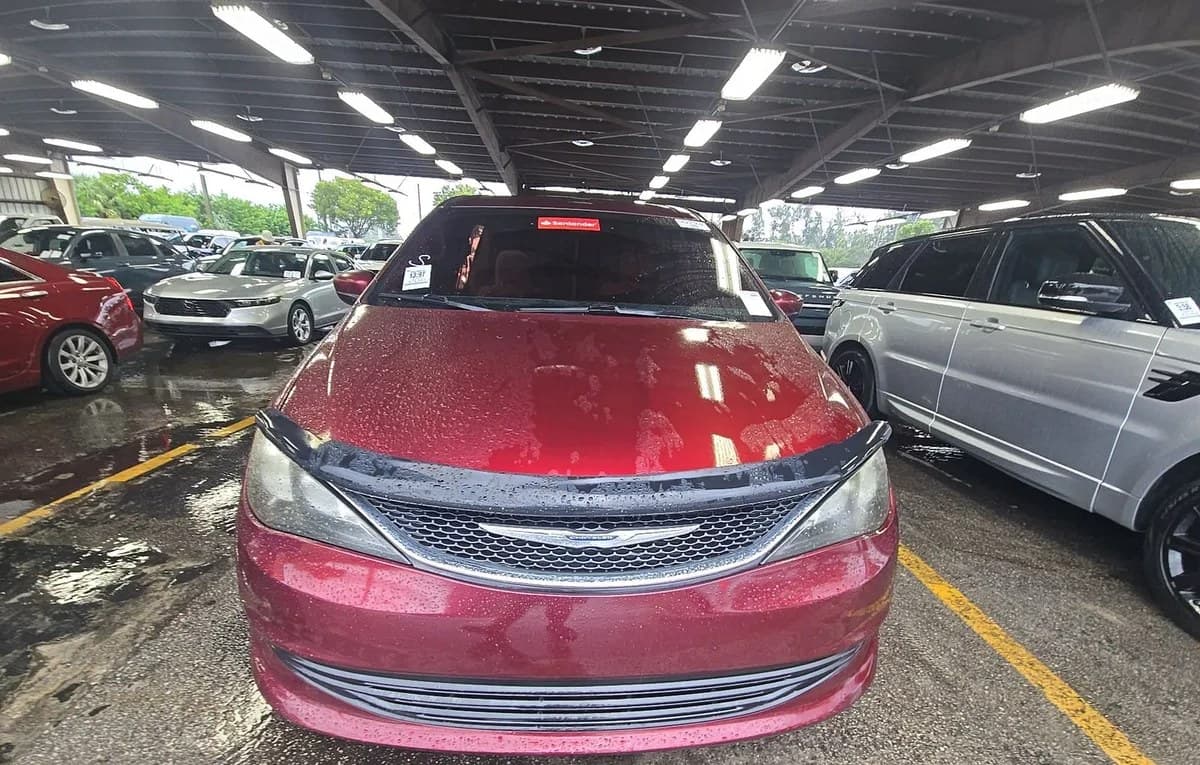 2017 CHRYSLER PACIFICA TOURING 121.6" WB 3