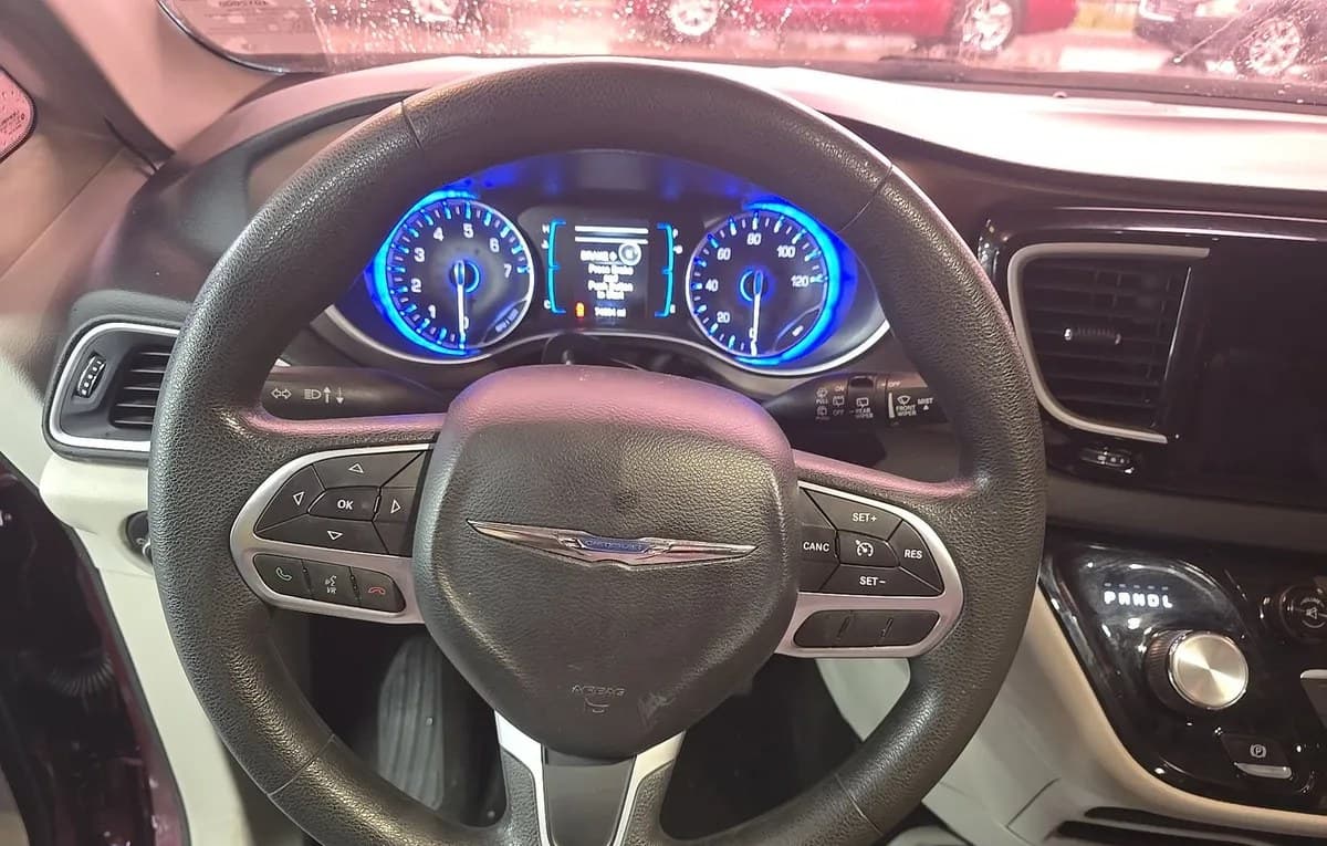 2017 CHRYSLER PACIFICA TOURING 121.6" WB 7