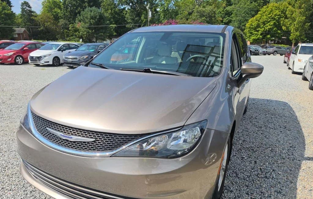 2017 CHRYSLER PACIFICA TOURING 121.6" WB 1