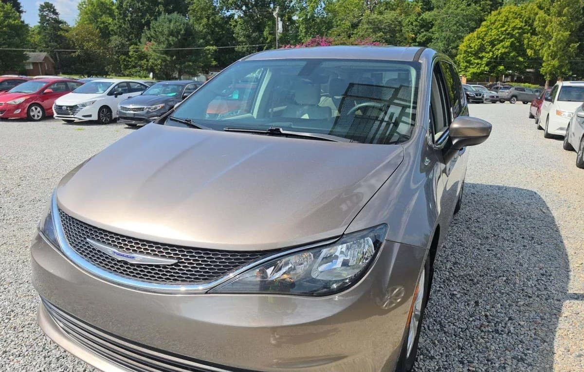 2017 CHRYSLER PACIFICA TOURING 121.6" WB 2