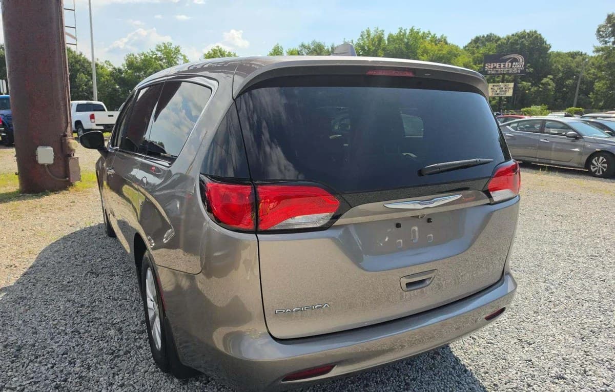 2017 CHRYSLER PACIFICA TOURING 121.6" WB 3