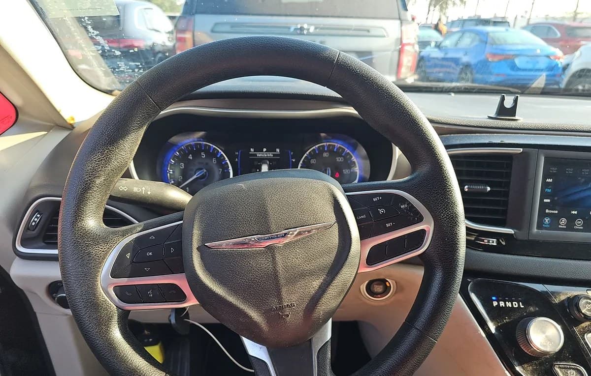 2021 CHRYSLER VOYAGER LXI 121.6" WB 7