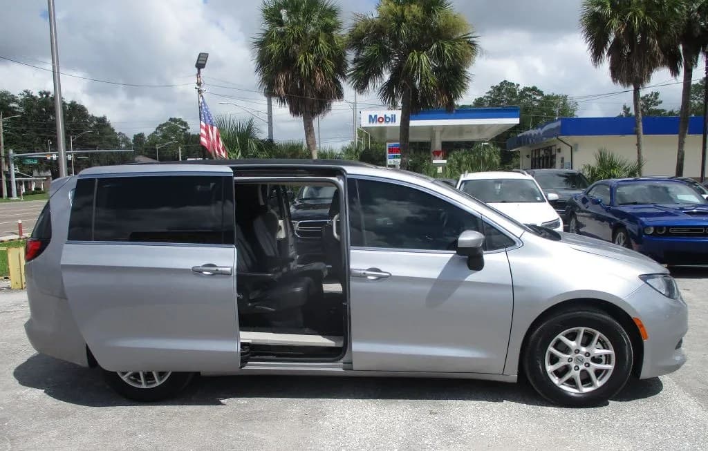 2021 CHRYSLER VOYAGER LXI 121.6" WB 7