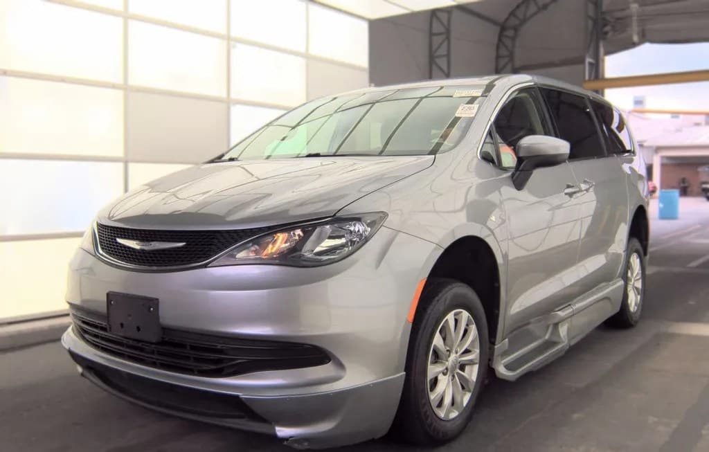 2017 CHRYSLER PACIFICA TOURING 121.6" WB