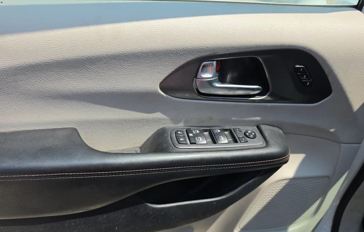 2020 CHRYSLER PACIFICA TOURING L PLUS 121.6" WB 6
