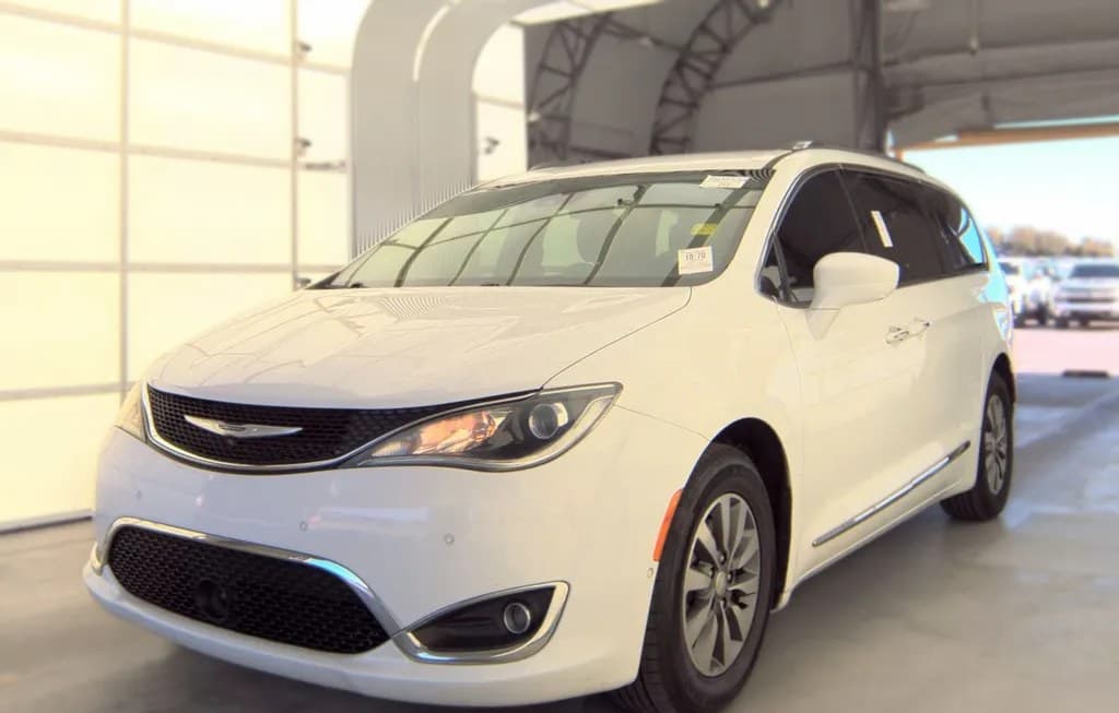 2019 CHRYSLER PACIFICA TOURING L PLUS 121.6" WB 1
