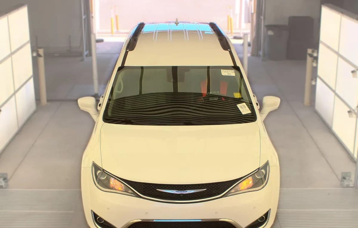 2019 CHRYSLER PACIFICA TOURING L PLUS 121.6" WB 3