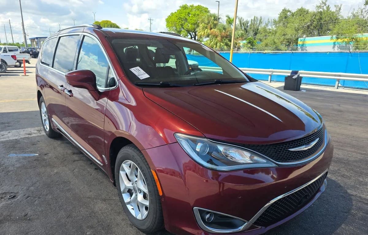 2020 CHRYSLER PACIFICA TOURING L PLUS 121.6" WB 4