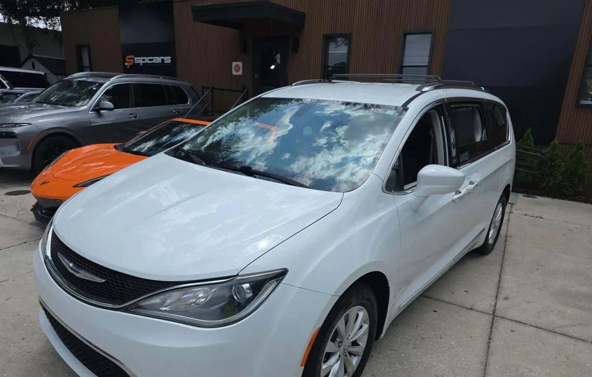 2017 CHRYSLER PACIFICA TOURING L PLUS 121.6" WB 2