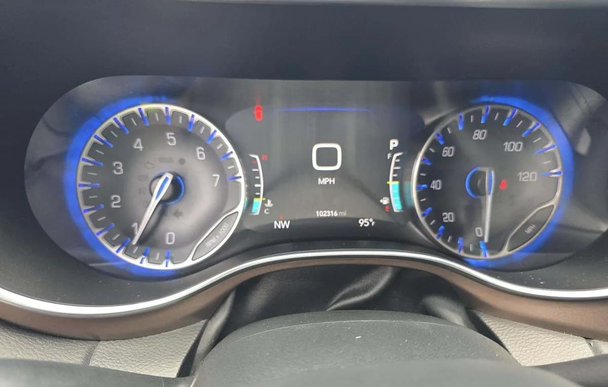 2017 CHRYSLER PACIFICA TOURING L PLUS 121.6" WB 6