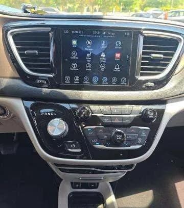 2017 CHRYSLER PACIFICA TOURING L PLUS 121.6" WB 7