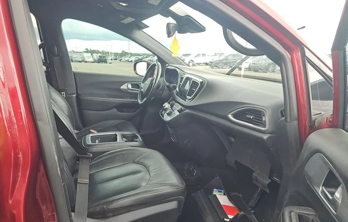 2018 CHRYSLER PACIFICA TOURING L PLUS 121.6" WB 5