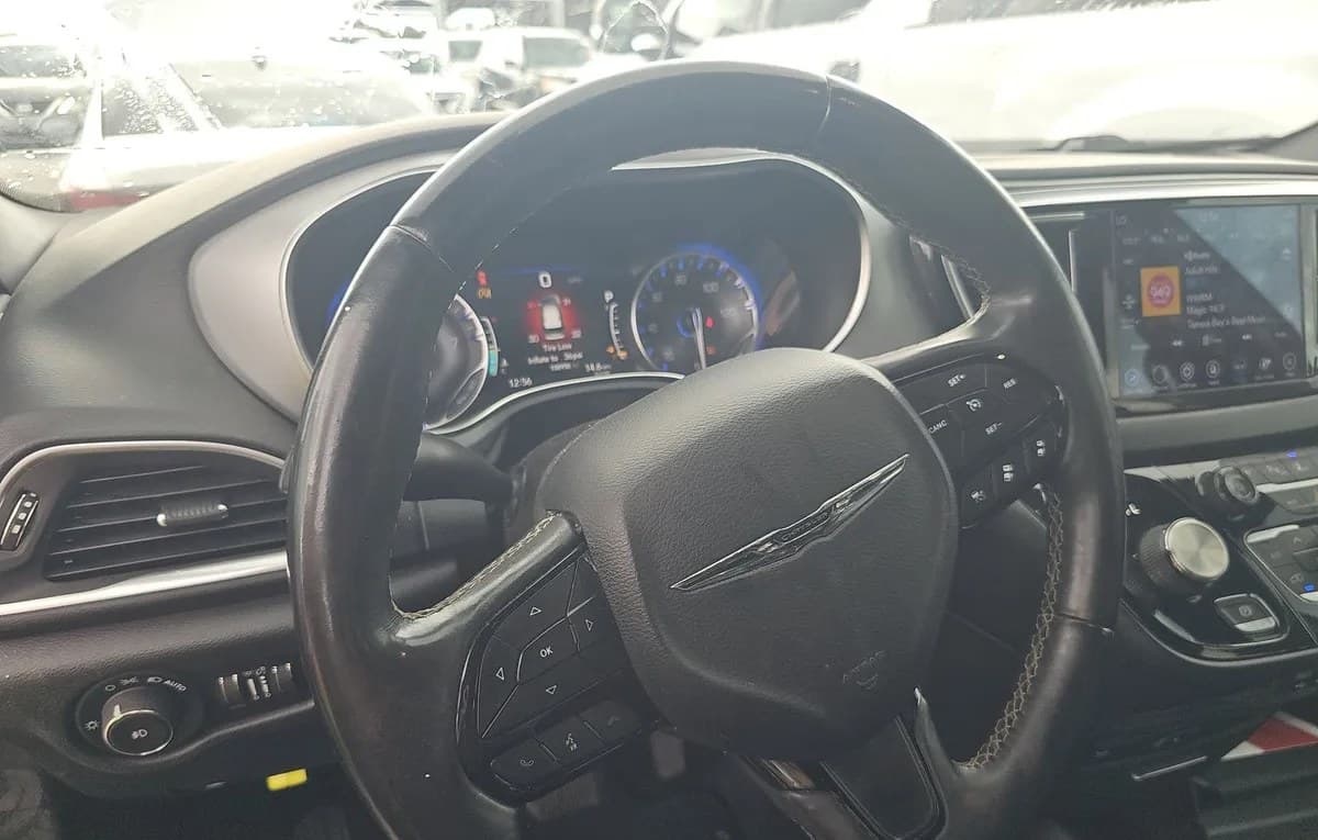 2018 CHRYSLER PACIFICA TOURING L PLUS 121.6" WB 7