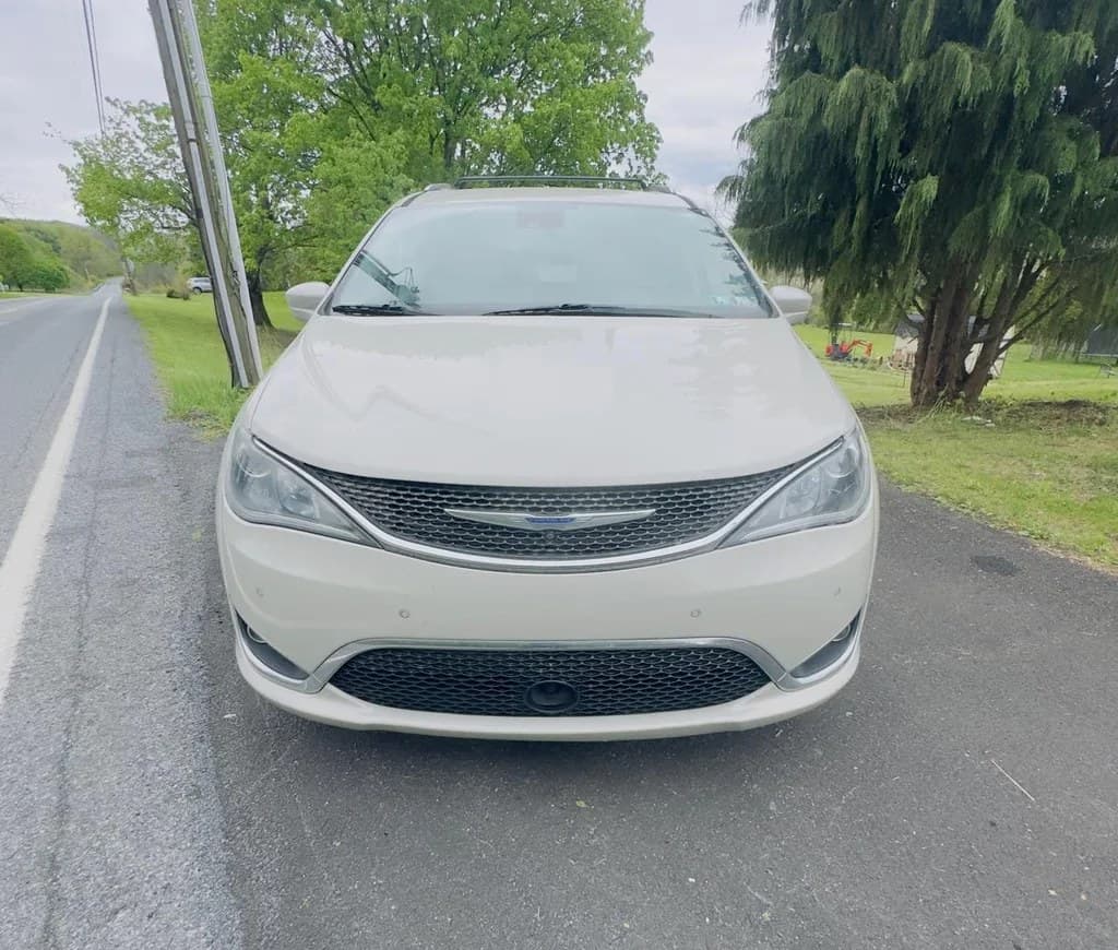 2019 CHRYSLER PACIFICA TOURING L PLUS 121.6" WB 1