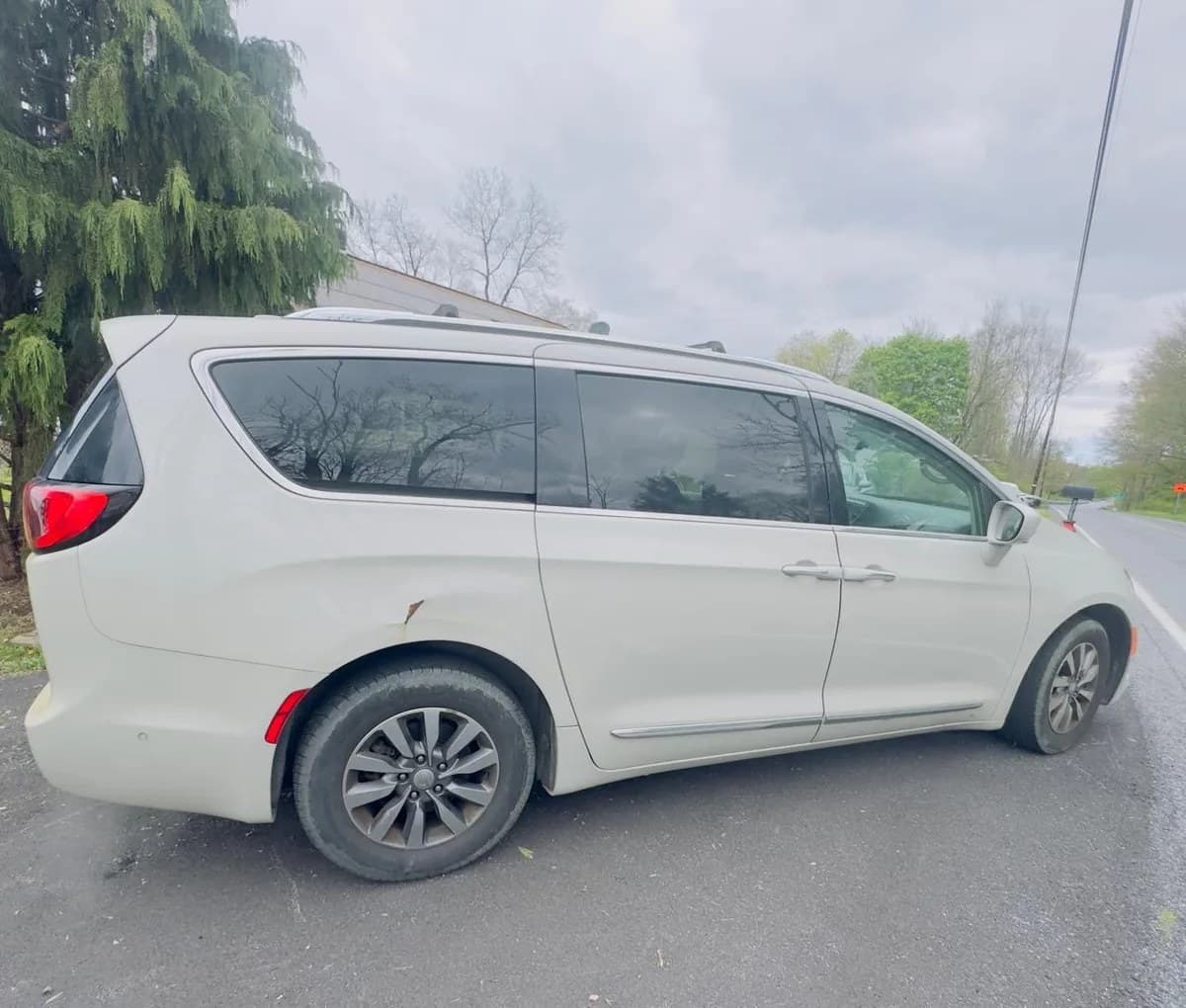 2019 CHRYSLER PACIFICA TOURING L PLUS 121.6" WB 4