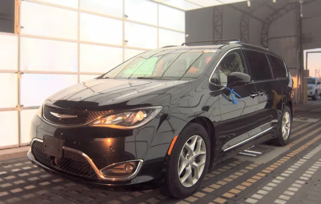 2017 CHRYSLER PACIFICA TOURING L PLUS 121.6" WB