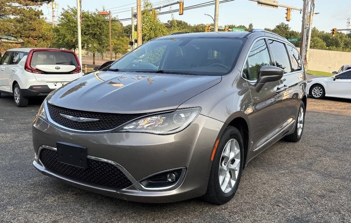 2017 CHRYSLER PACIFICA TOURING L PLUS 121.6" WB 3