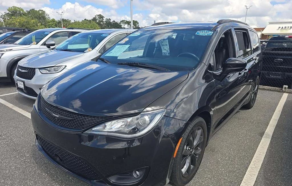 2019 CHRYSLER PACIFICA TOURING L PLUS 121.6" WB 1