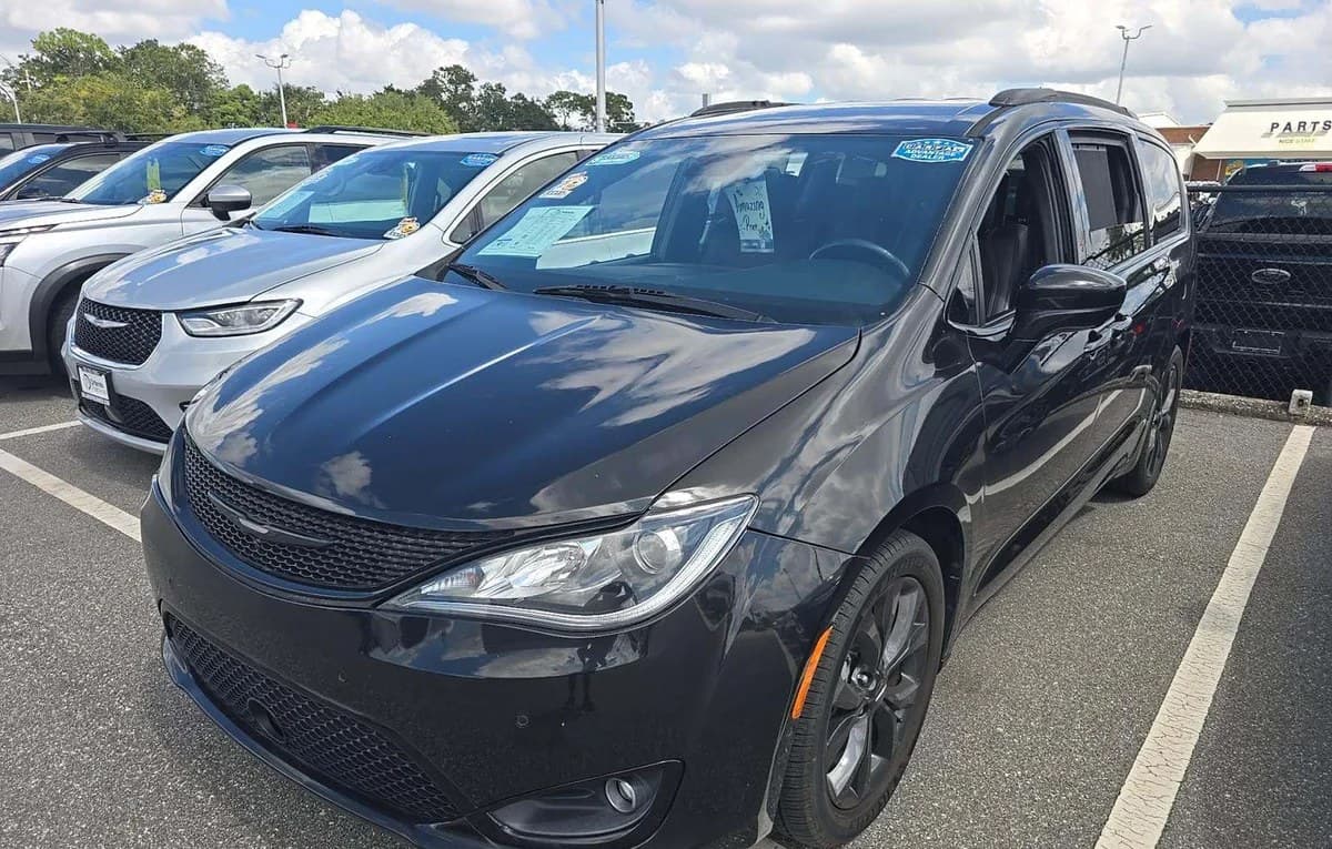 2019 CHRYSLER PACIFICA TOURING L PLUS 121.6" WB 2
