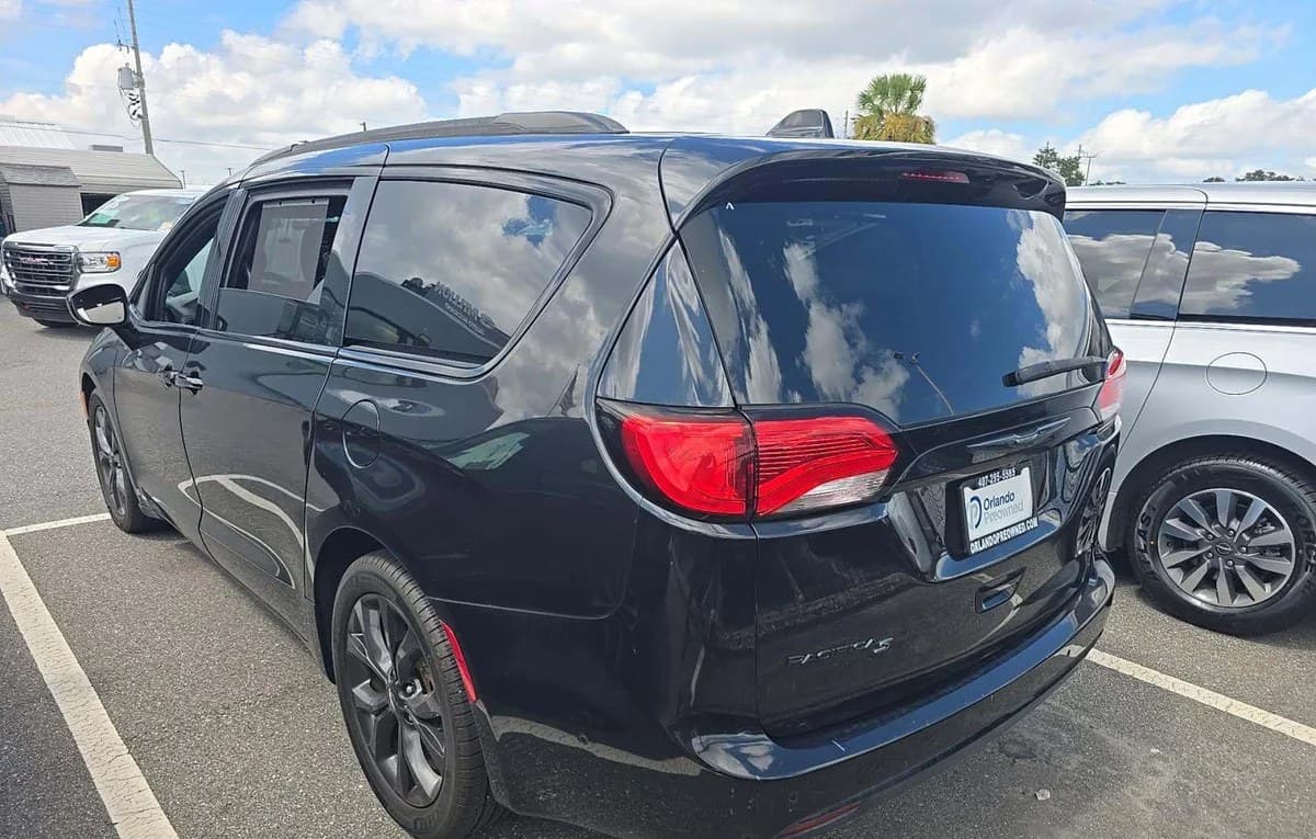 2019 CHRYSLER PACIFICA TOURING L PLUS 121.6" WB 3