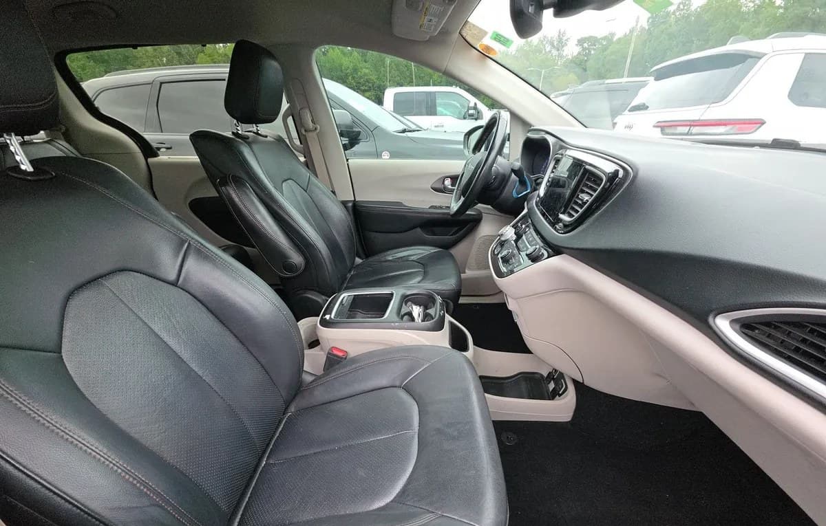 2020 CHRYSLER PACIFICA TOURING L PLUS 121.6" WB 5