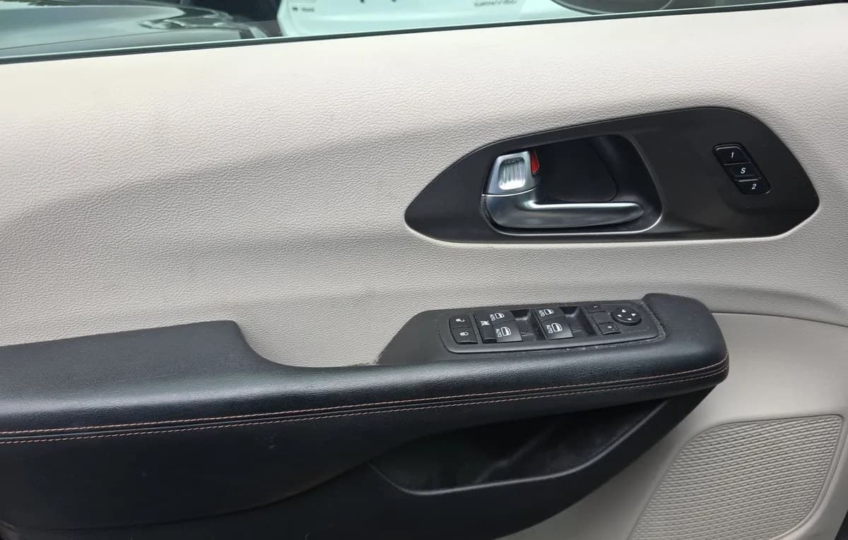 2020 CHRYSLER PACIFICA TOURING L PLUS 121.6" WB 6