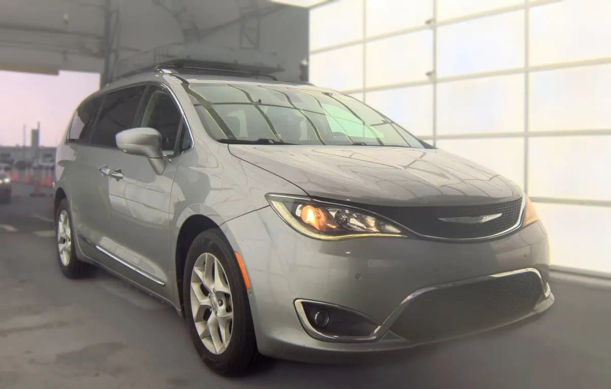 2017 CHRYSLER PACIFICA TOURING L PLUS 121.6" WB 4
