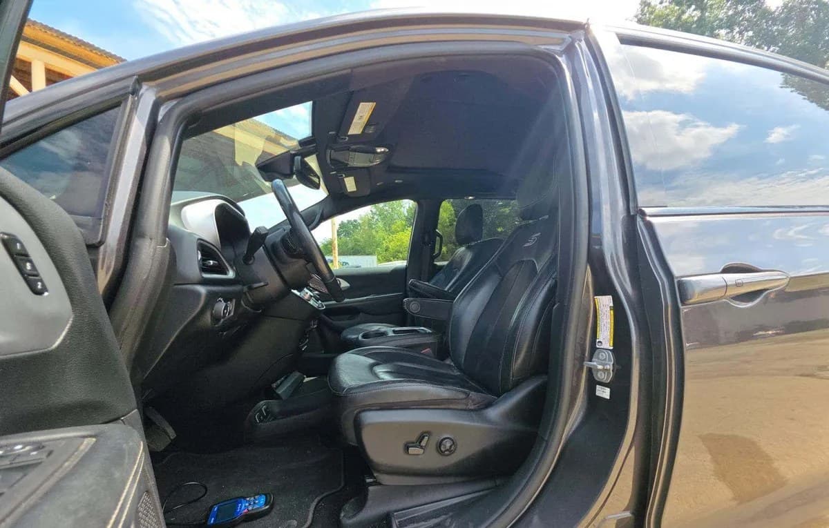 2020 CHRYSLER PACIFICA TOURING L PLUS 121.6" WB 4