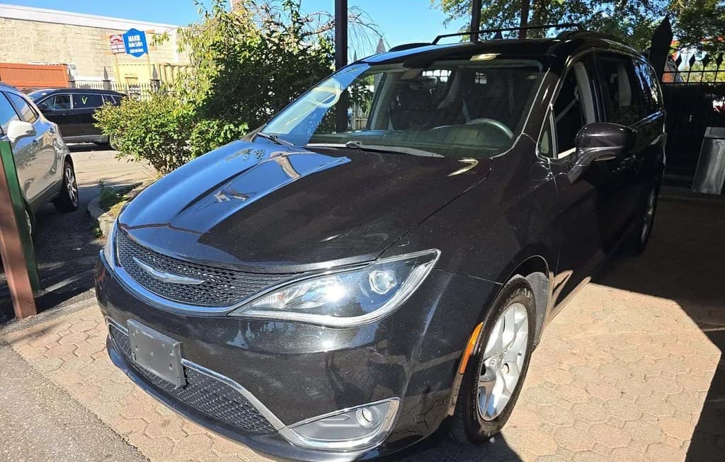 2018 CHRYSLER PACIFICA TOURING PLUS 121.6" WB 1