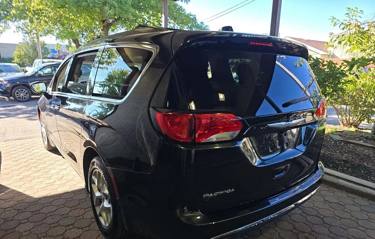 2018 CHRYSLER PACIFICA TOURING PLUS 121.6" WB 3