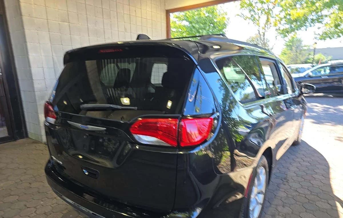 2018 CHRYSLER PACIFICA TOURING PLUS 121.6" WB 4