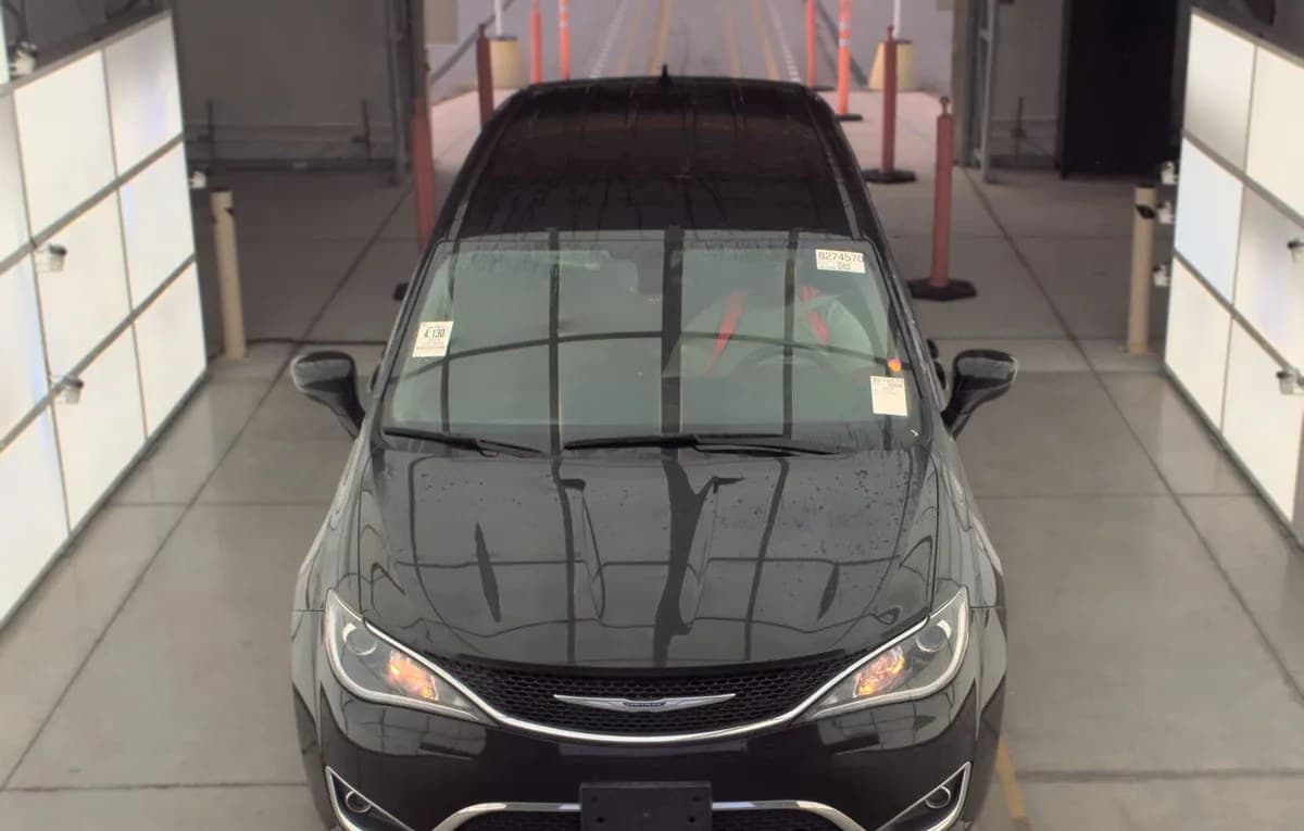 2019 CHRYSLER PACIFICA TOURING PLUS 121.6" WB 3